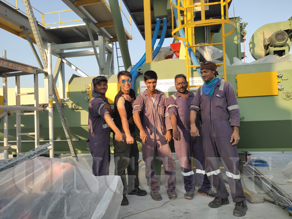 employees installed paver block Strahlmaschine für die in Dubai